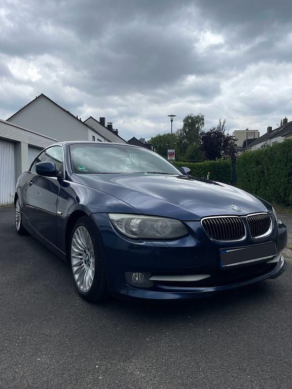 Blau Gebraucht 2010 BMW 325 Cabriolet Comfort Edition Cabrio | 8.499 € (Guter Preis) - Bild 1/4