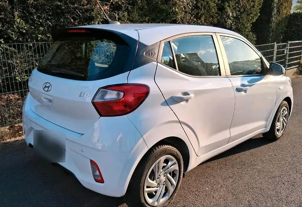 Neu Hyundai i10 63 PS (46 kW) 2025 Weiß Kleinwagen