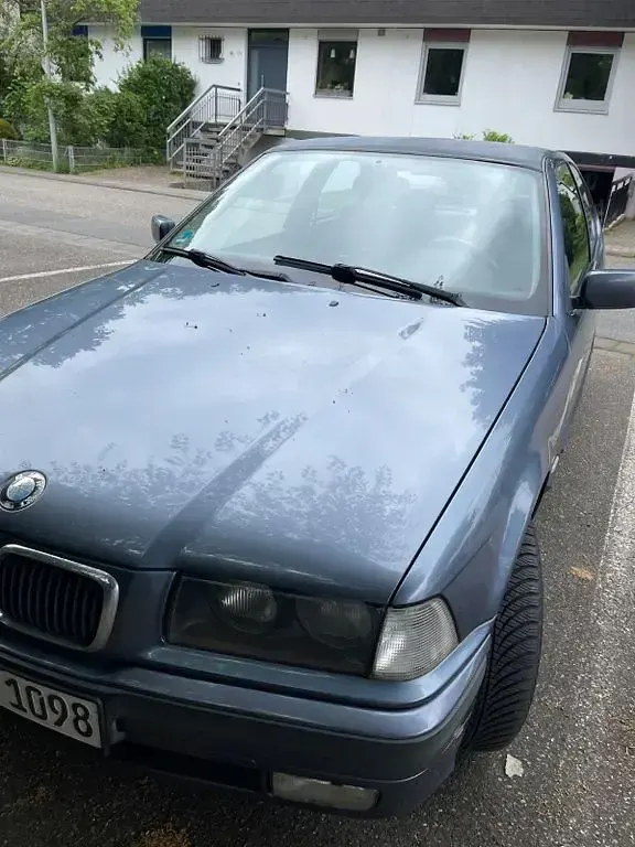 Gebraucht BMW 316 Basis 105 PS (77 kW) 2000 Blau Limousine