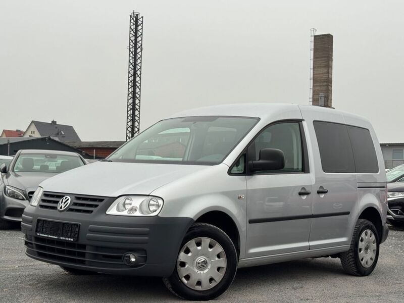 Silber Gebraucht 2010 VW Caddy Life Van / Kleinbus | 4.999 € (Guter Preis) - Bild 1/4