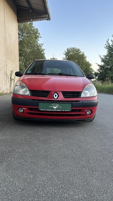 Rot Gebraucht 2005 Renault Clio II Kleinwagen | 2.490 € (Fairer Preis) - Bild 1/4