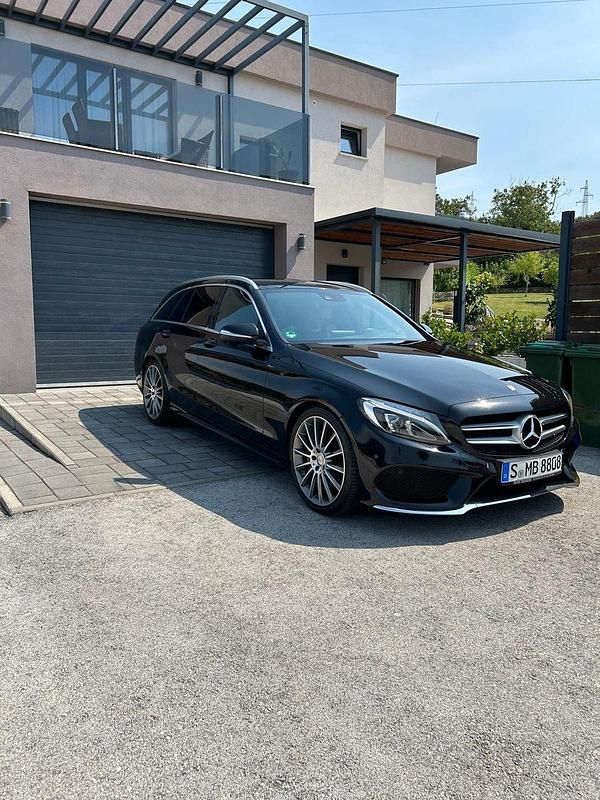 Schwarz Gebraucht 2015 Mercedes C220 AMG line Kombi | 13.800 € (Etwas zu teuer) - Bild 1/4