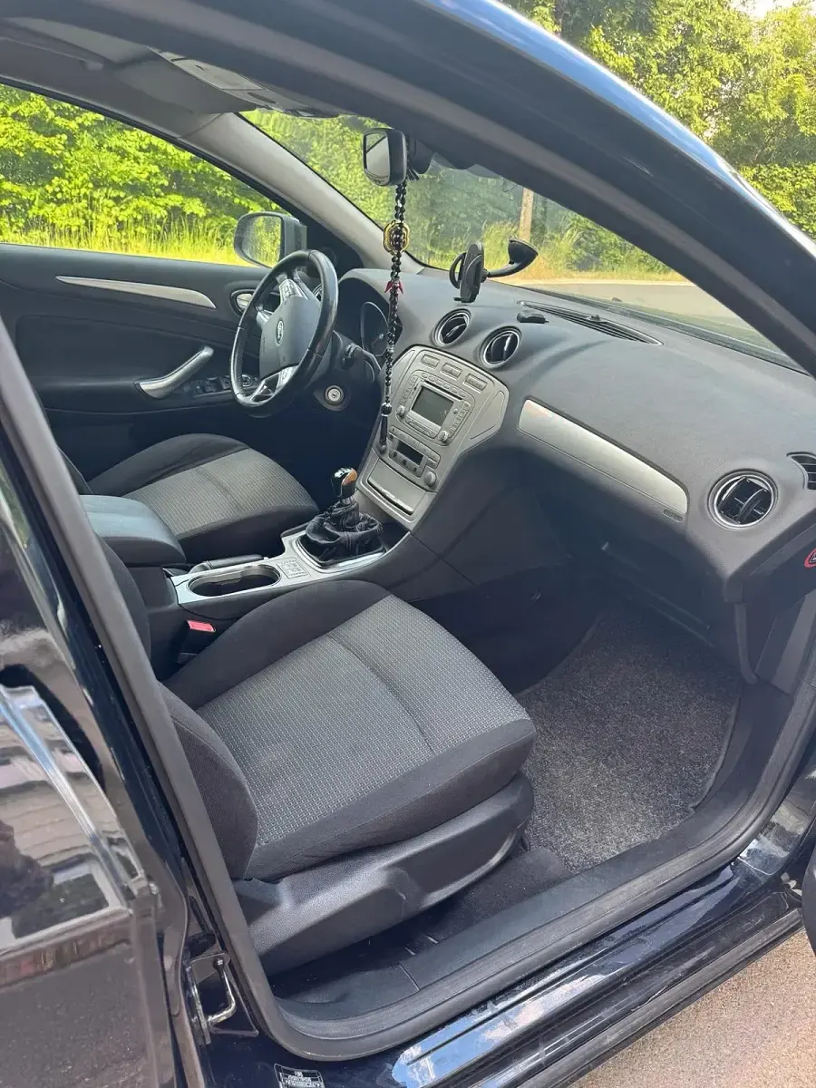 Gebraucht Ford Mondeo 140 PS (102 kW) 2008 Schwarz Kombi