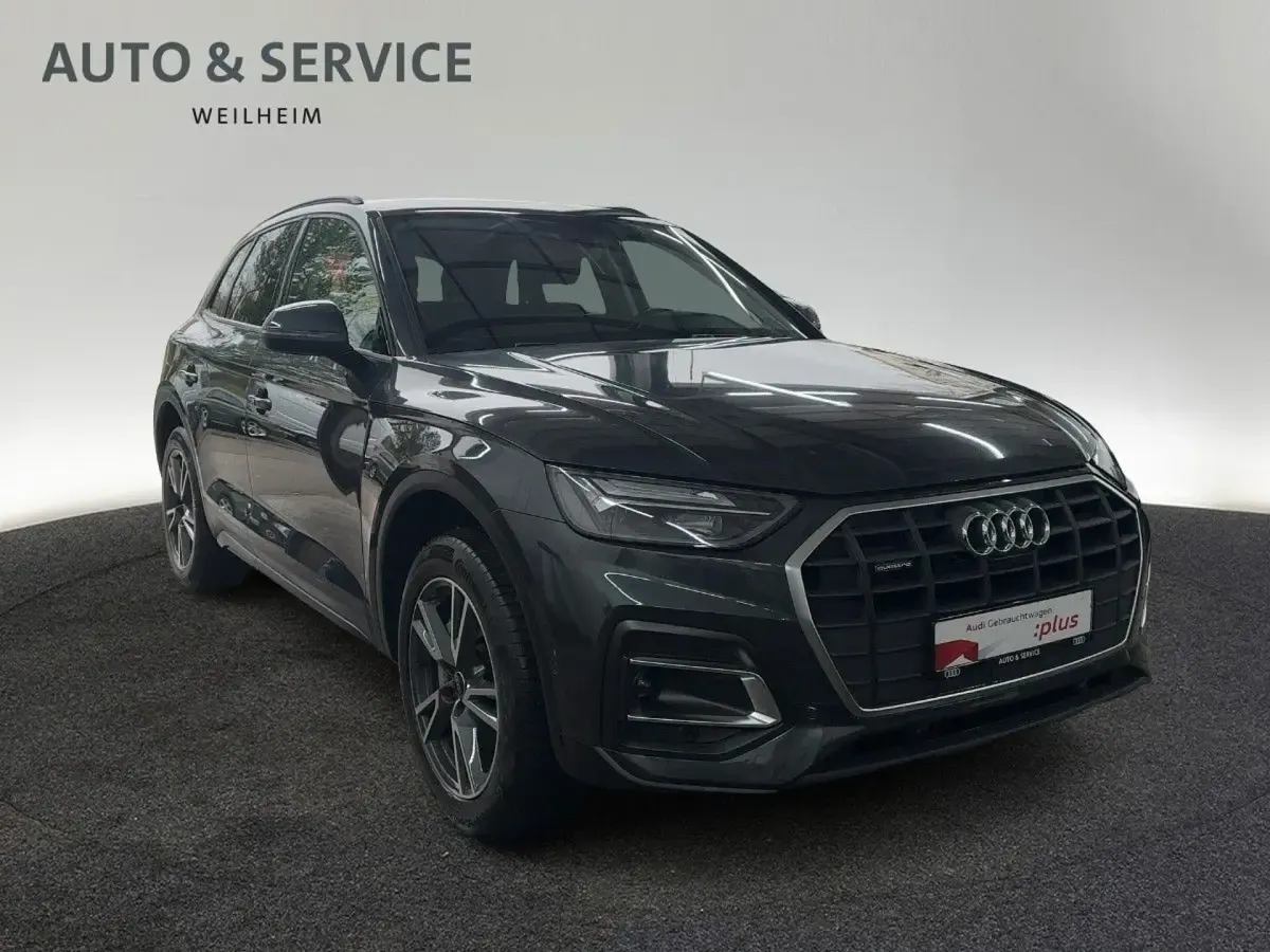 Gebraucht Audi Q5 Comfort 299 PS (219 kW) 2023 Manhattangrau metallic SUV