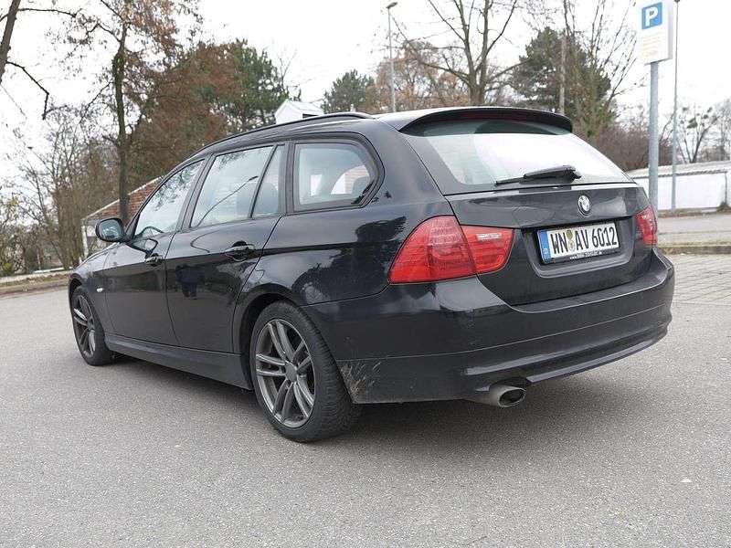 Gebraucht BMW 320 184 PS (135 kW) 2011 Kombi