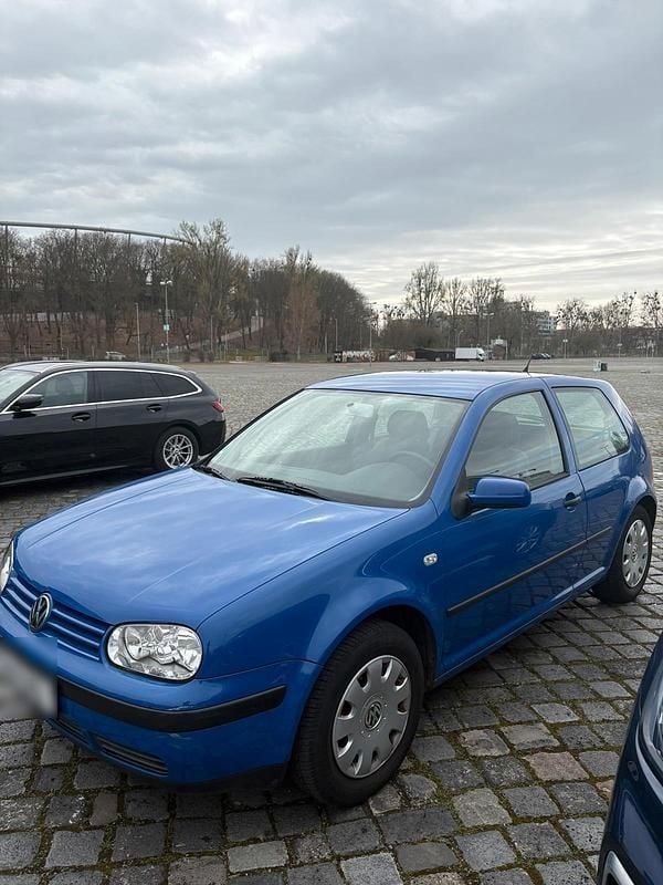 Gebraucht VW Golf IV 102 PS (75 kW) 2001 Blau Kleinwagen