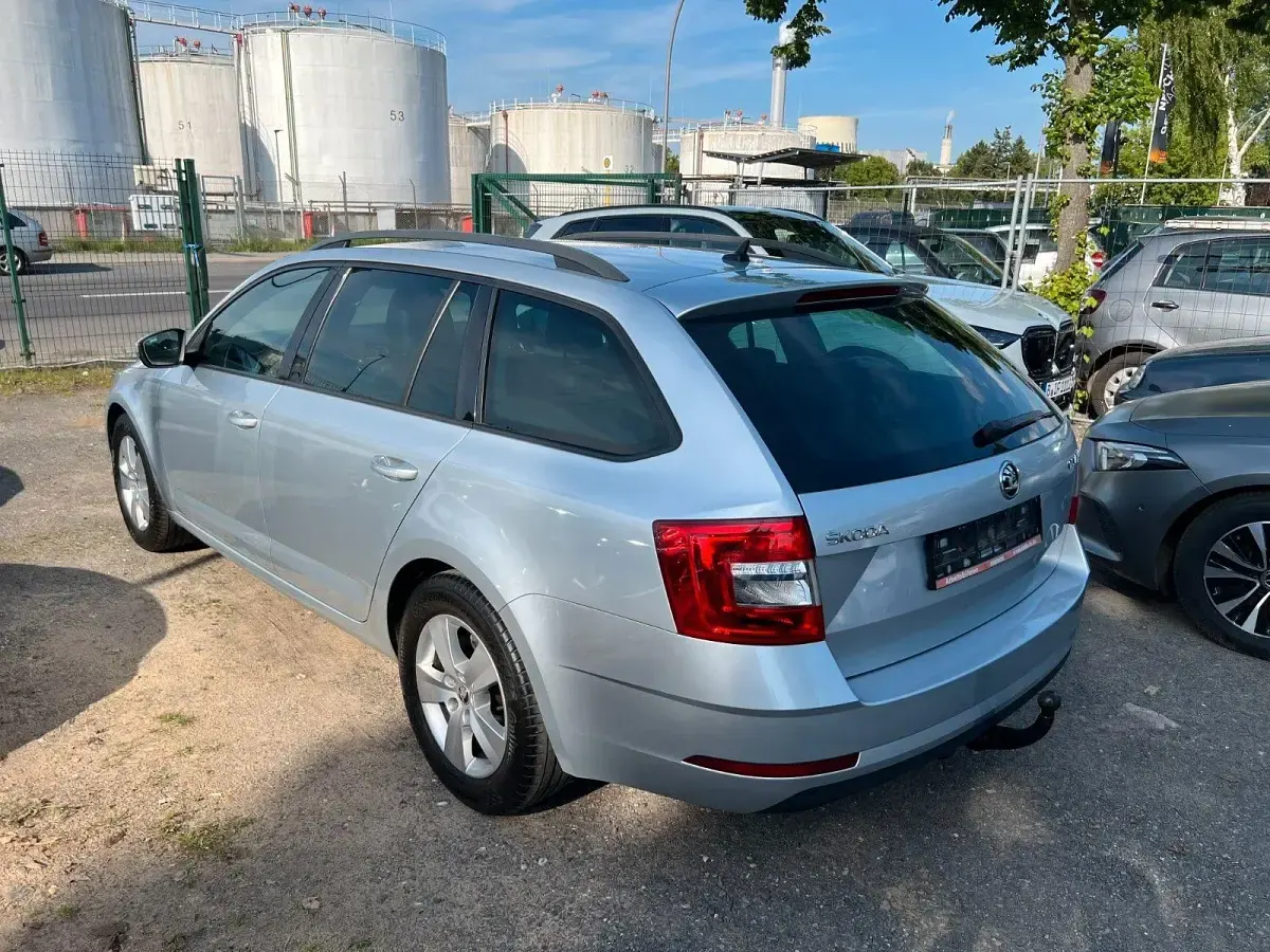 Gebraucht Skoda Octavia Style 150 PS (110 kW) 2020 Silber Kombi
