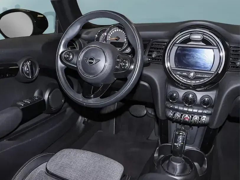 Używany Mini Cooper 136 KM (100 kW) 2020 Szary Hatchback