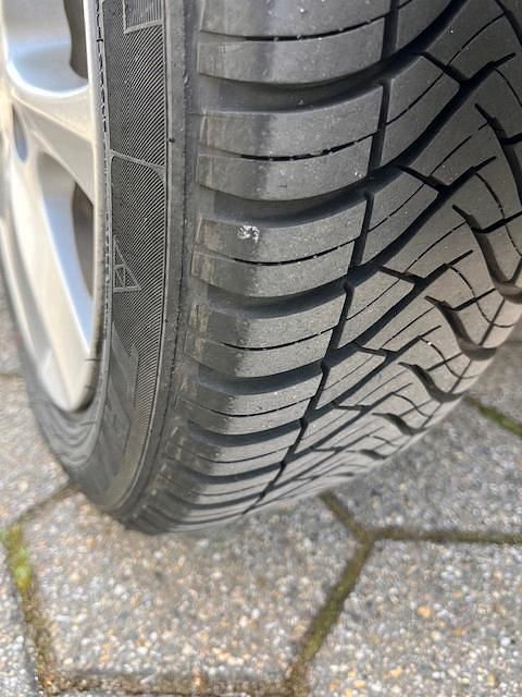 Gebraucht Hyundai i10 68 PS (50 kW) 2013 Grau Kleinwagen