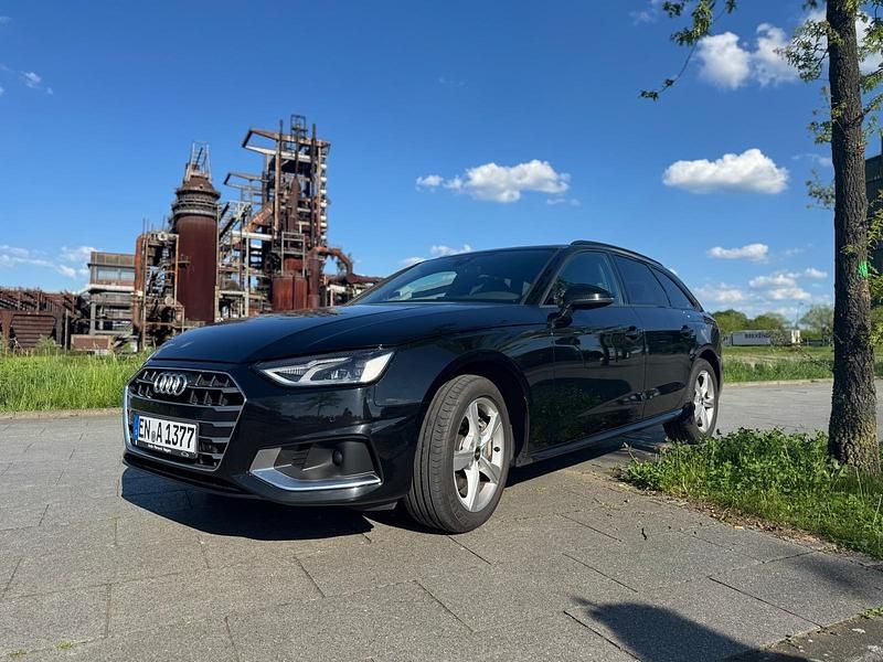 Gebraucht Audi A4 Ambiente 204 PS (150 kW) 2021 Schwarz Kombi