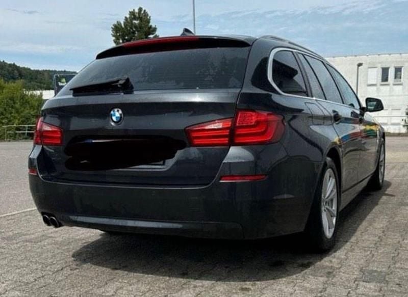 Gebraucht BMW 520 184 PS (135 kW) 2012 Schwarz Kombi