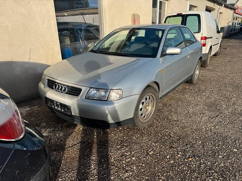 Gebraucht Audi A3 90 PS (66 kW) 1999 Silber Kleinwagen
