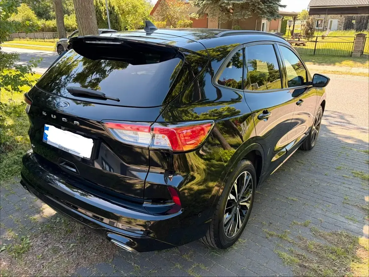 Gebraucht Ford Kuga 190 PS (139 kW) 2022 Schwarz SUV