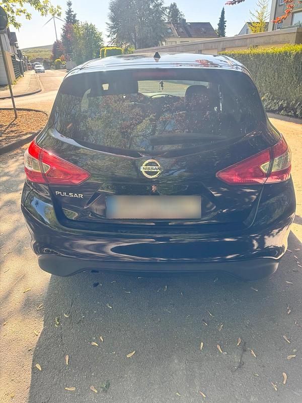 Gebraucht Nissan Pulsar Tekna 115 PS (84 kW) 2017 Schwarz Kleinwagen