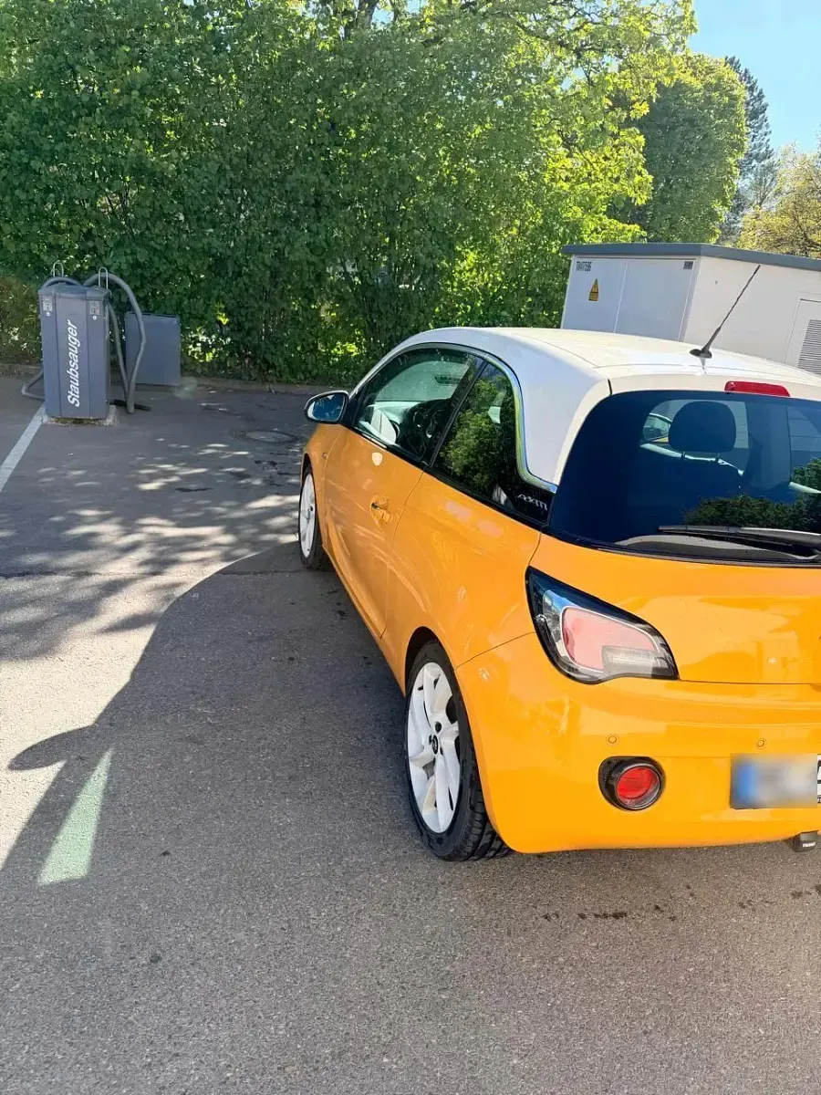 Second-hand Opel Adam 90 CP (66 kW) 2016 Portocaliu Hatchback