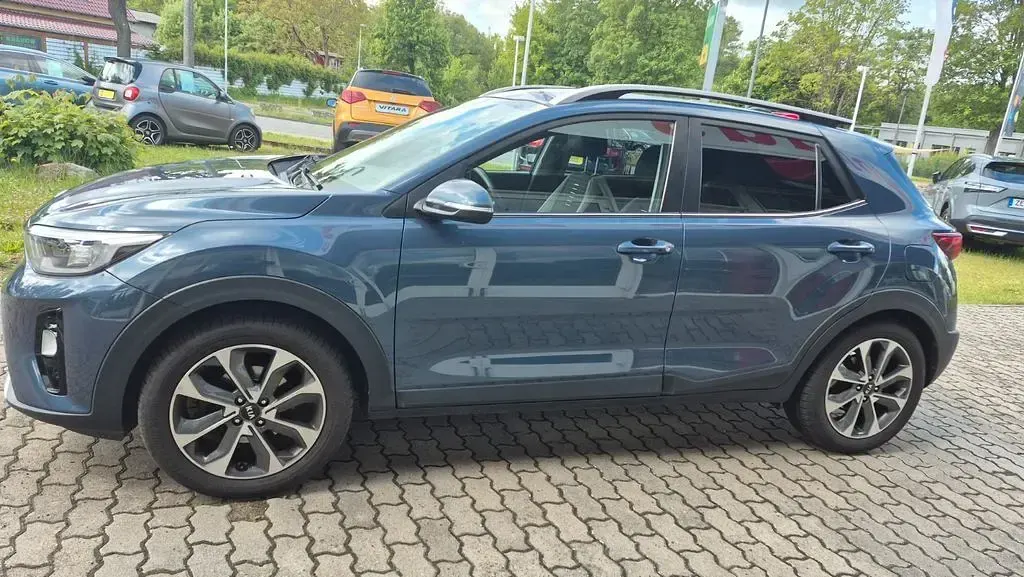 Gebraucht Kia Stonic Spirit 120 PS (88 kW) 2018 Blau SUV