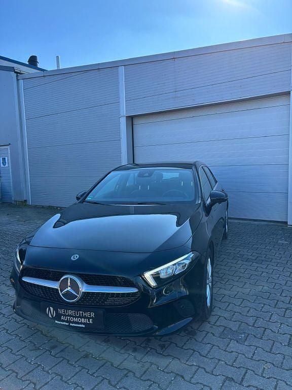 Gebraucht Mercedes A220 190 PS (139 kW) 2019 Schwarz Limousine