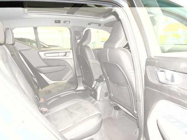 Gebraucht Volvo XC40 Ultimate 192 PS (141 kW) 2022 Grau SUV