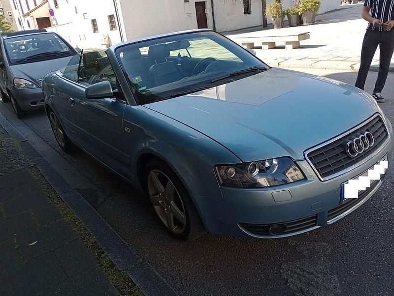 Blau Gebraucht 2002 Audi A4 Cabriolet Sport Cabrio | 2.250 € (Superpreis) - Bild 1/4