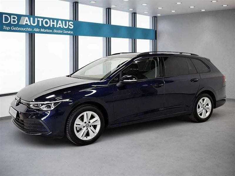 Blau Gebraucht 2024 VW Golf VIII Life Kombi | 24.390 € (Guter Preis) - Bild 1/4