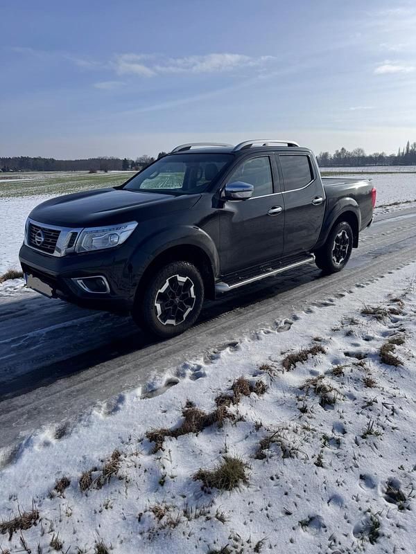 Gebraucht Nissan Navarra 190 PS (139 kW) 2016 Schwarz SUV