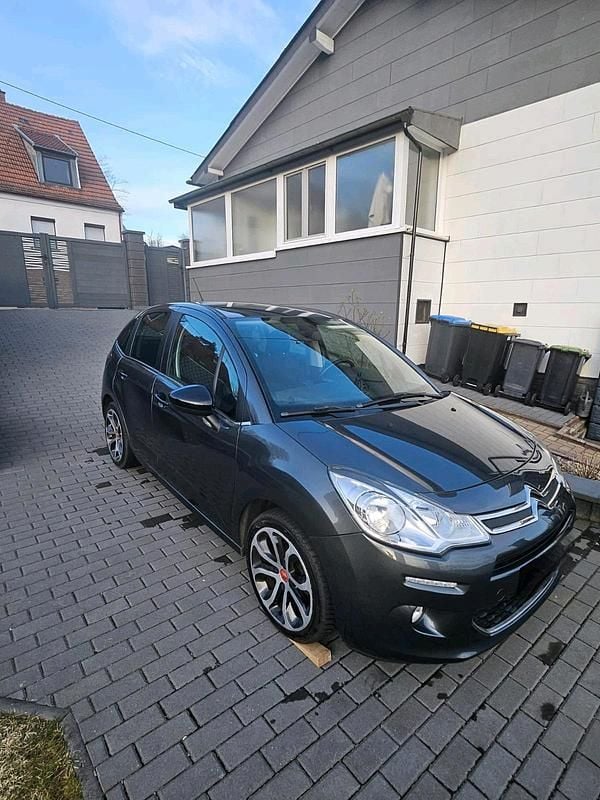 Grau Gebraucht 2013 Citroën C3 Kleinwagen | 6.300 € (Fairer Preis) - Bild 1/4