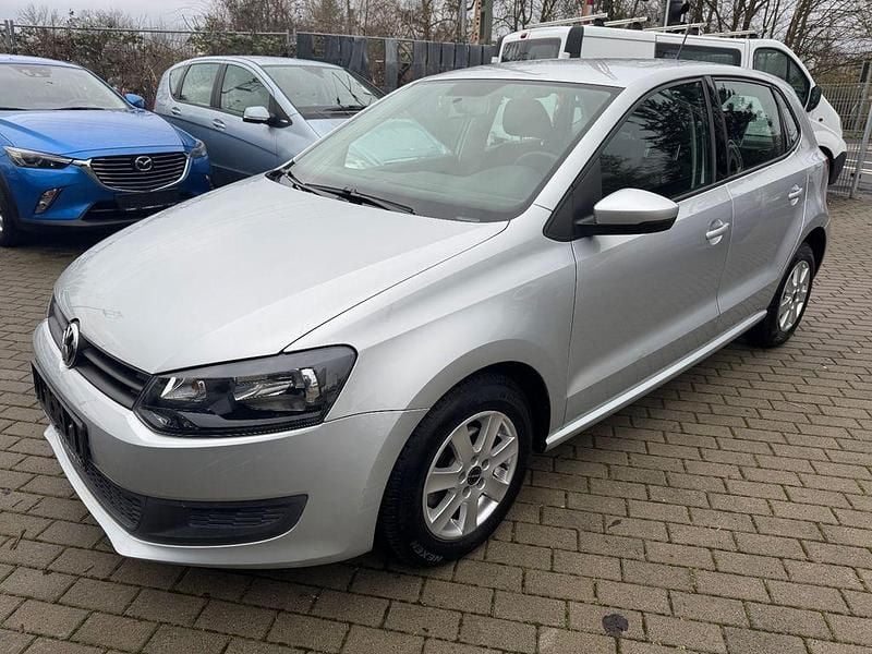 Silber Gebraucht 2009 VW Polo Trendline Limousine | 8.500 € - Bild 1/4