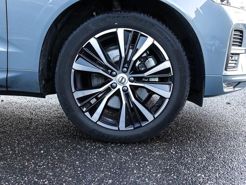 Gebraucht Volvo XC60 Core 197 PS (144 kW) 2023 Thunder grey SUV