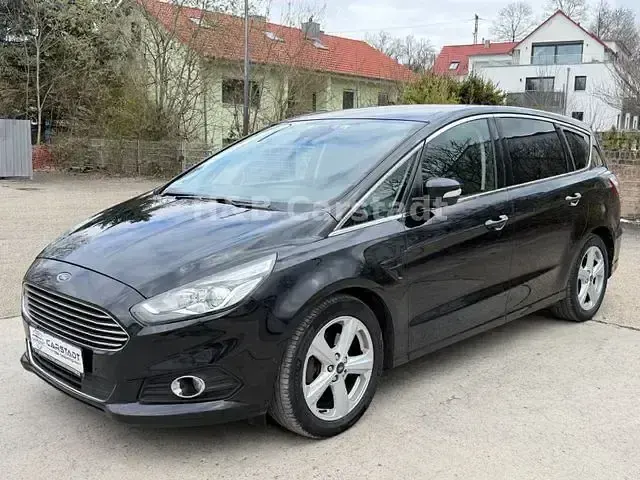 Gebraucht Ford S-MAX Titanium 180 PS (132 kW) 2016 Andere Van / Kleinbus