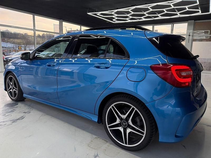 Gebraucht Mercedes A200 AMG line 156 PS (114 kW) 2014 Blau Limousine