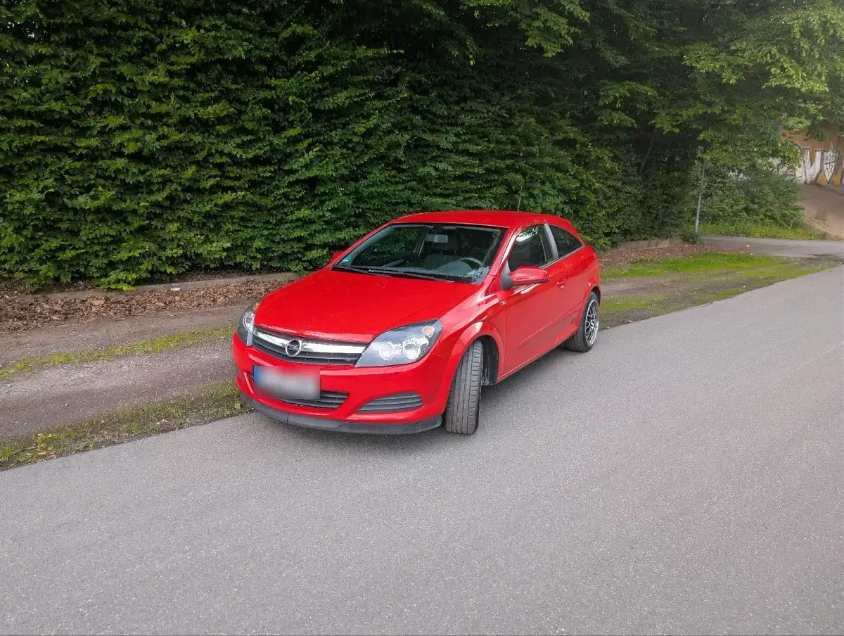 Gebraucht Opel Astra GTC 140 PS (102 kW) 2006 Rot Coupé