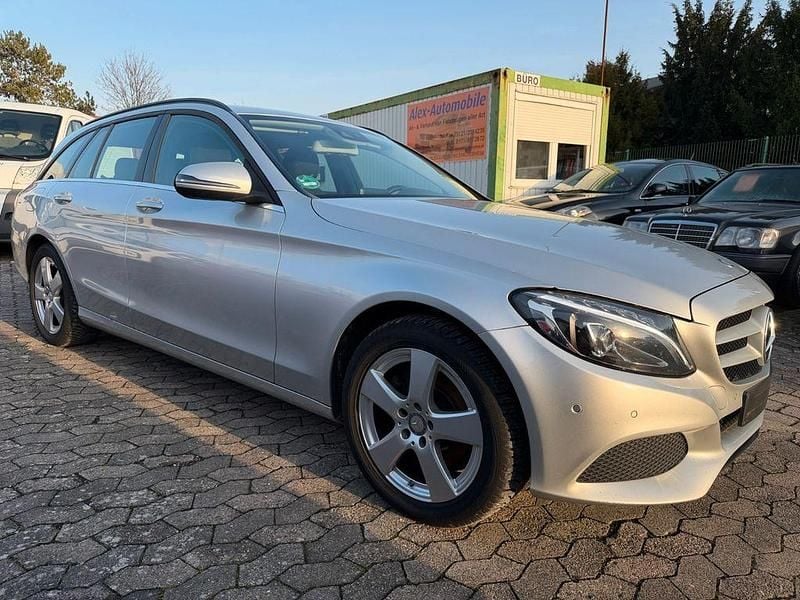 Gebraucht Mercedes C220 170 PS (125 kW) 2015 Silber Limousine