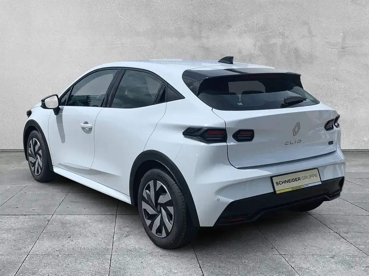 Neu Renault Clio V Evolution 158 PS (116 kW) 2026 Weiß Limousine