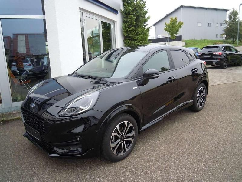 Obsidianschwarz metallic Gebraucht 2023 Ford Puma Gen-E ST-Line SUV | 17.980 € (Guter Preis) - Bild 1/4