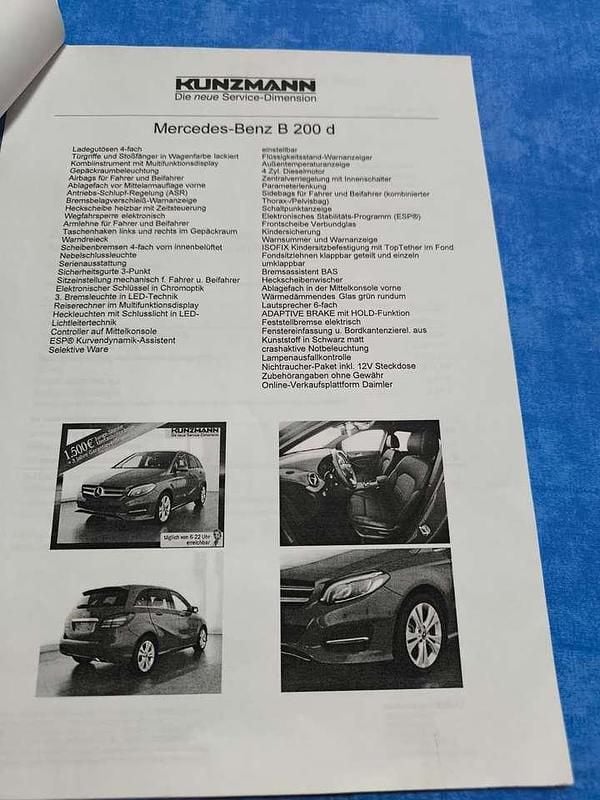 Gebraucht Mercedes B200 Edition 136 PS (100 kW) 2017 Rot Van / Kleinbus