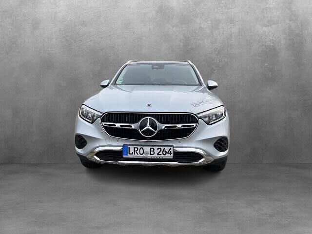 Gebraucht Mercedes GLC220 Advanced Plus 197 PS (144 kW) 2024 Silber SUV