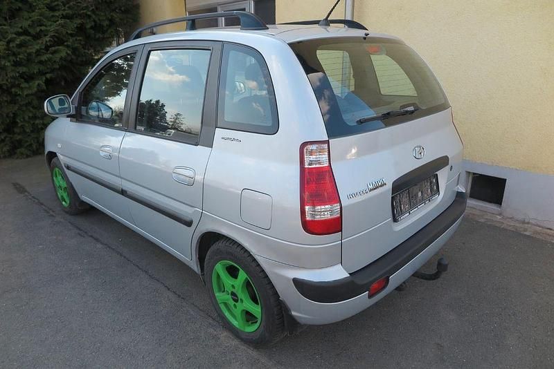 Gebraucht Hyundai Matrix GLS 103 PS (75 kW) 2008 Silber Van / Kleinbus