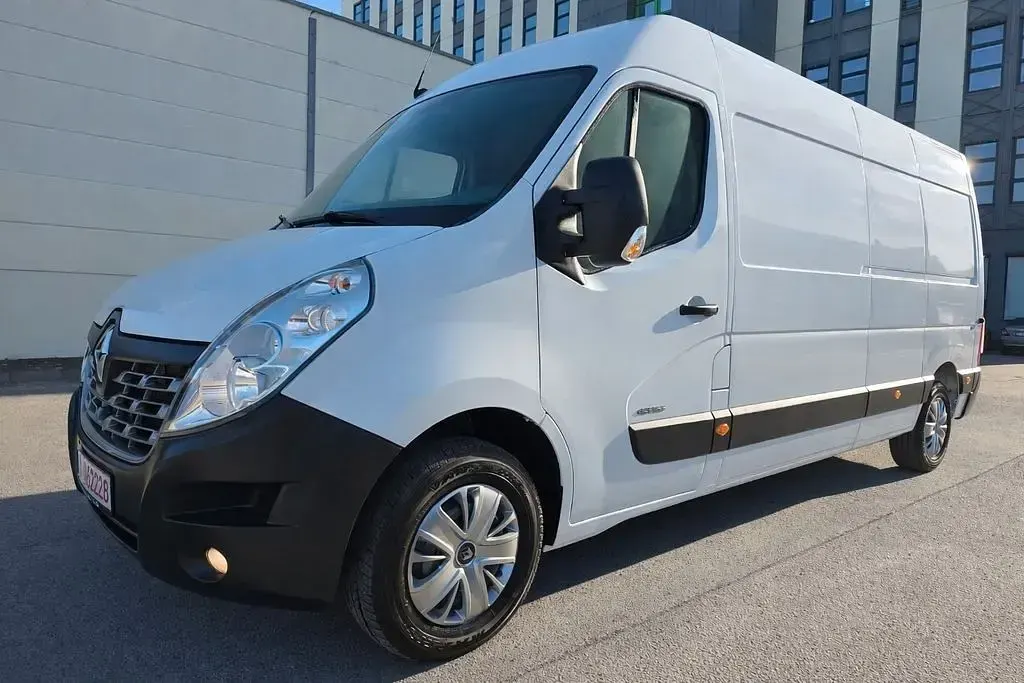 Second-hand Renault Master 163 CP (119 kW) 2015 Alb Van