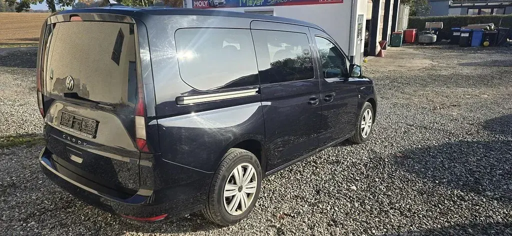 Gebraucht VW Caddy Maxi 122 PS (89 kW) 2021 Schwarz Van / Kleinbus