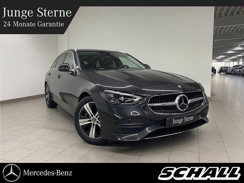 Grau Gebraucht 2024 Mercedes C200 Limousine | 39.879 € (Guter Preis) - Bild 1/4