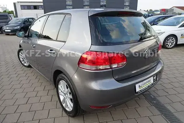 Gebraucht VW Golf VI Team 80 PS (58 kW) 2010 Grau Limousine