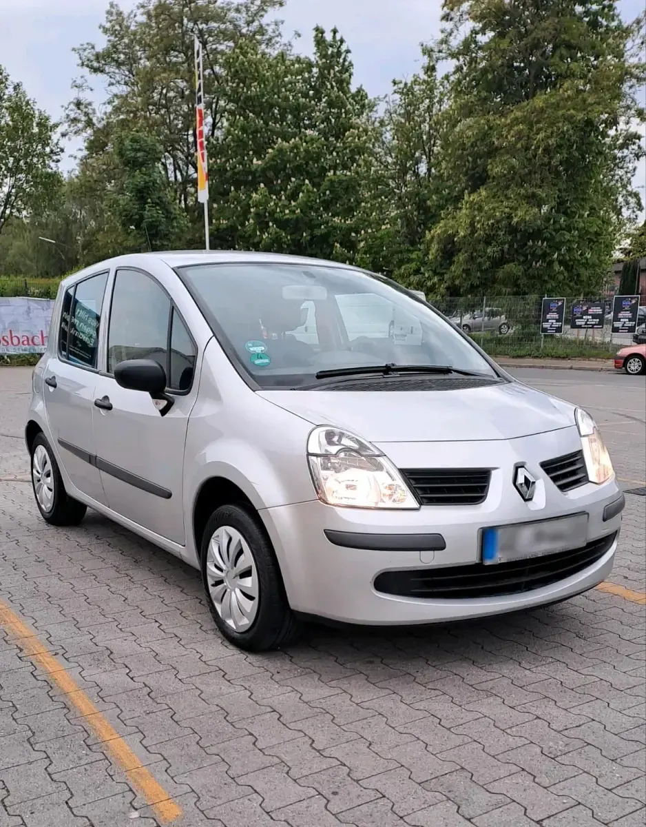Używany Renault Modus 75 KM (55 kW) 2006 Srebrny Minivan