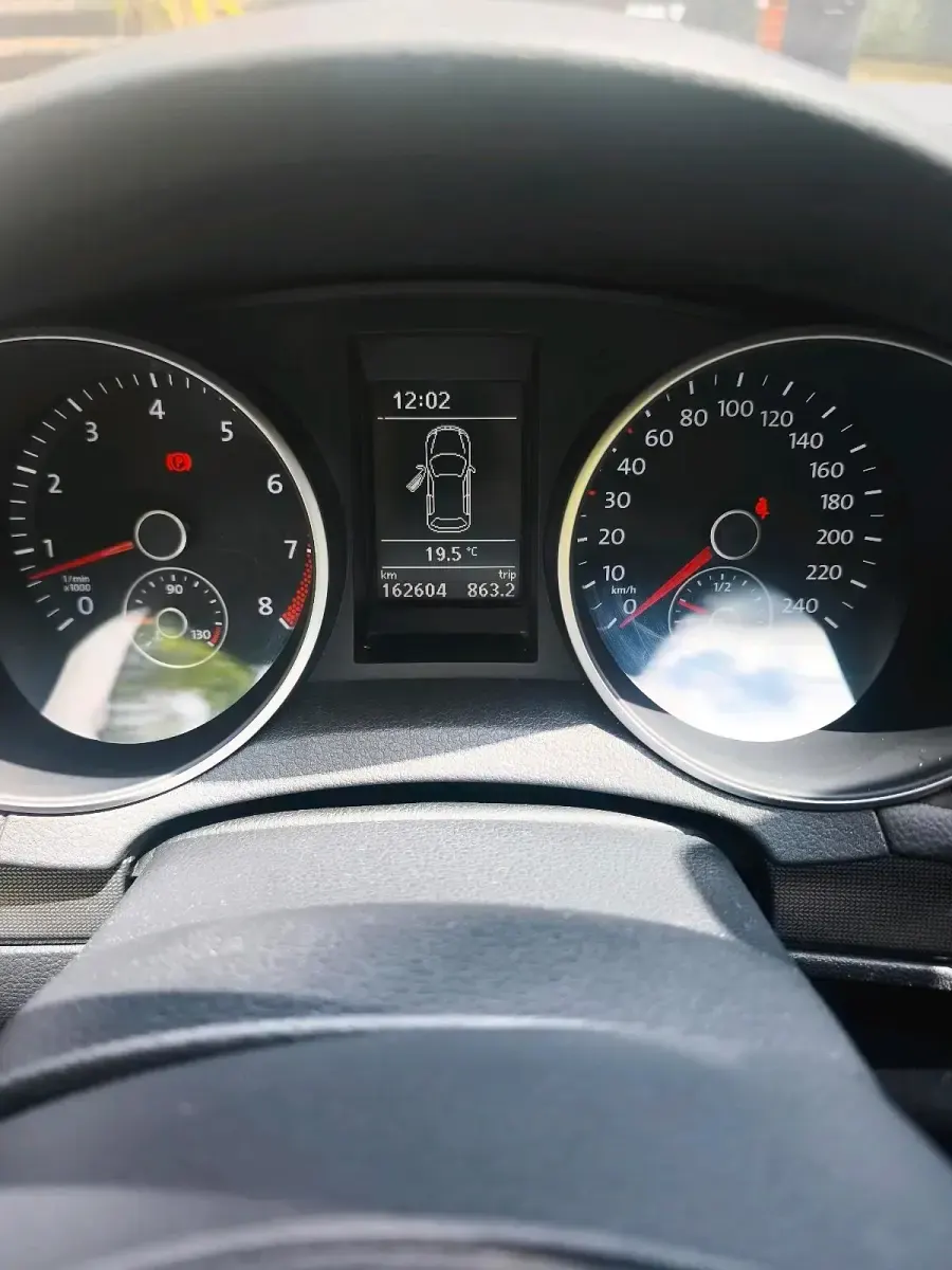Gebraucht VW Golf VI Style 86 PS (63 kW) 2011 Grau Kleinwagen