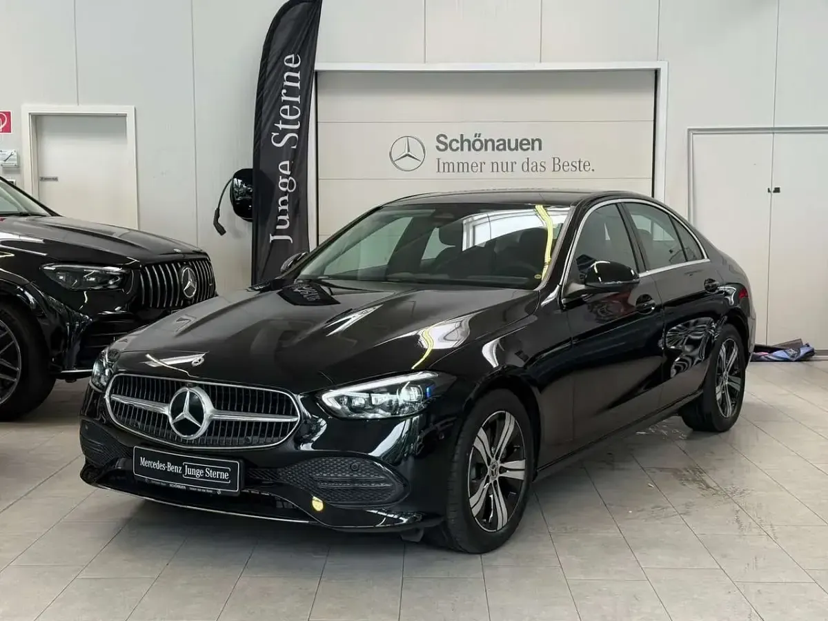 Gebraucht Mercedes C180 Avantgarde 170 PS (125 kW) 2026 Schwarz Limousine