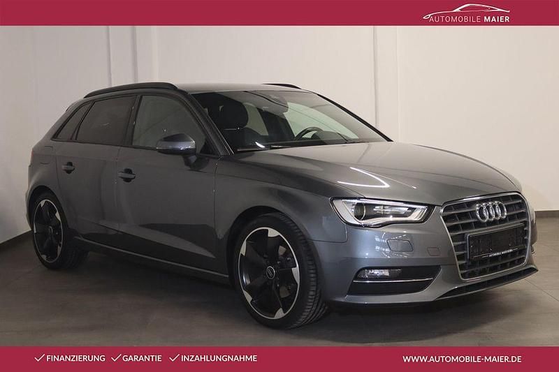Grau Gebraucht 2016 Audi A3 S-Line Limousine | 13.900 € (Superpreis) - Bild 1/4