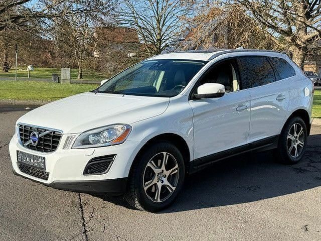 Gebraucht Volvo XC60 163 PS (119 kW) 2011 Weiß SUV