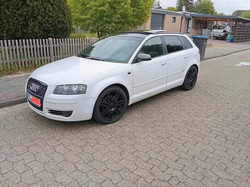 Weiß Gebraucht 2006 Audi A3 S-Line Kleinwagen | 3.000 € (Guter Preis) - Bild 1/4