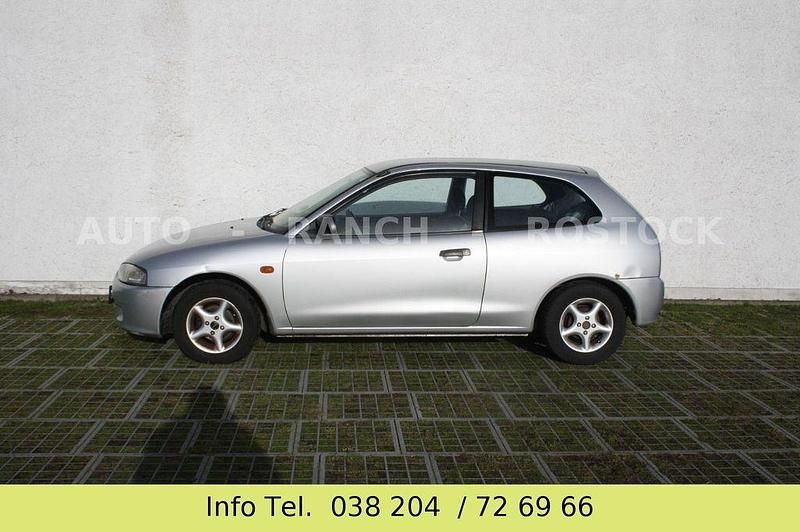 Gebraucht Mitsubishi Colt 90 PS (66 kW) 1999 Silber Limousine