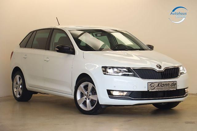 Weiß Gebraucht 2017 Skoda Rapid Style Limousine | 11.499 € (Fairer Preis) - Bild 1/4