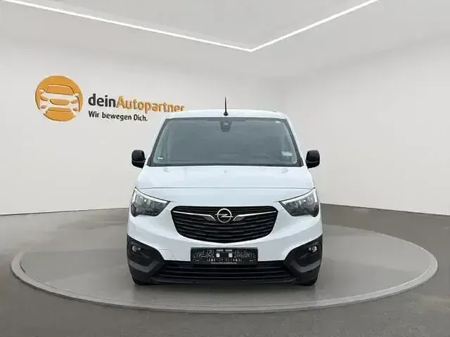 Occasion Opel Combo 102 ch (75 kW) 2023 Blanc Monospace